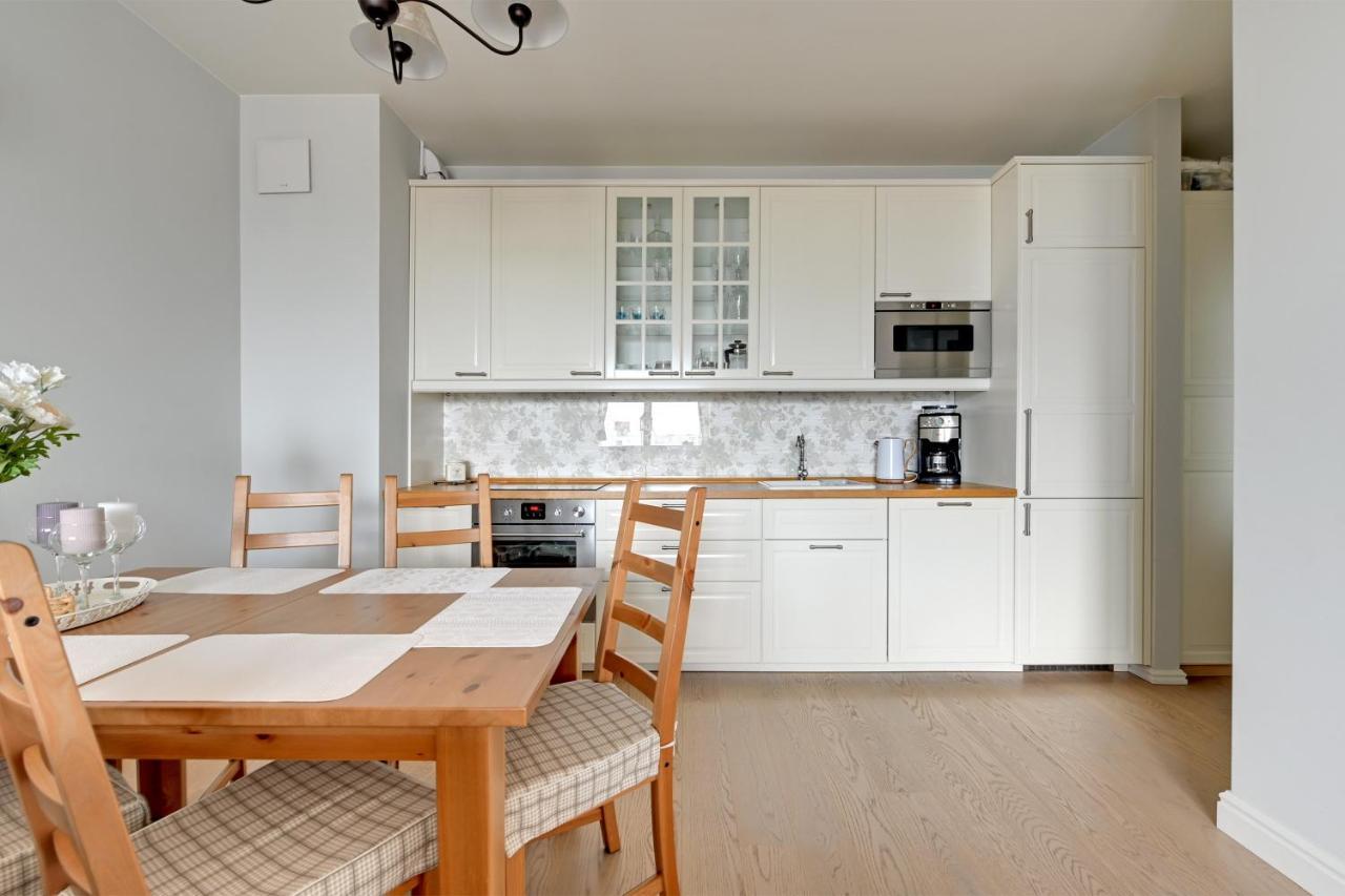 Apartments Riva - Nadmorski Dwor Premium กดัญสก์ ภายนอก รูปภาพ