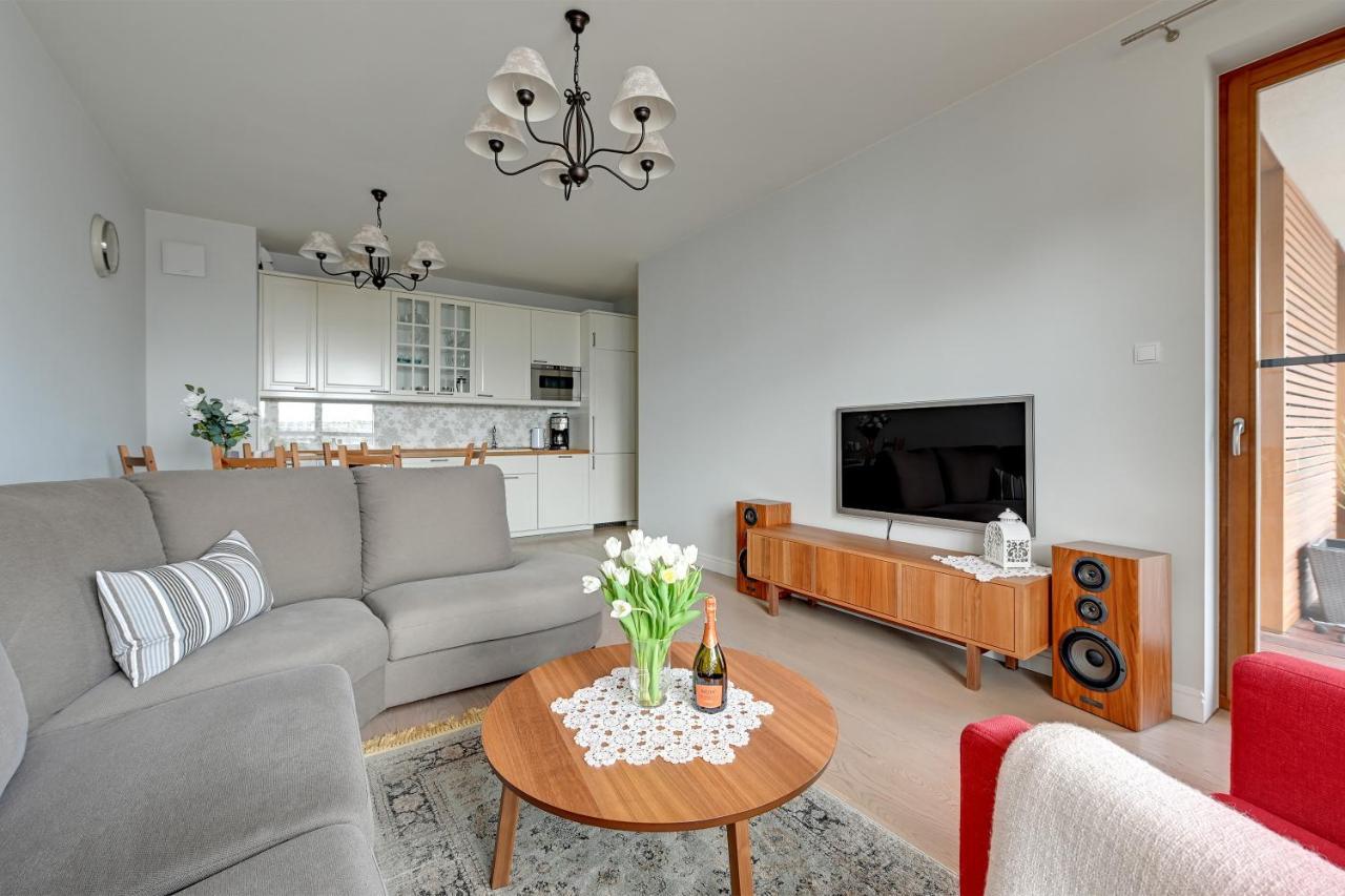 Apartments Riva - Nadmorski Dwor Premium กดัญสก์ ภายนอก รูปภาพ